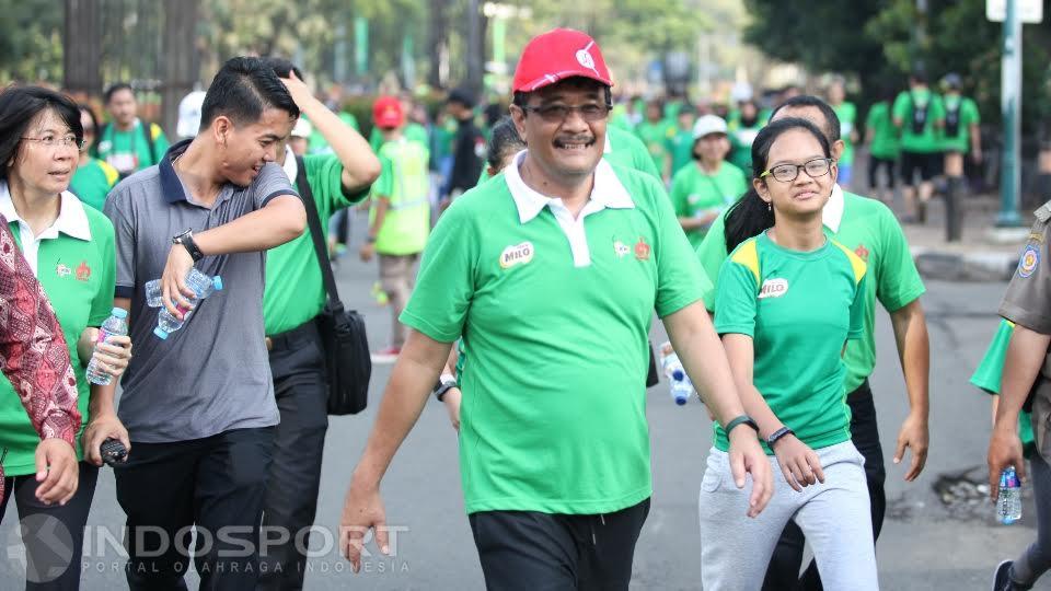 Wakil gubernur DKI Jakarta Djarot berkesempatan membuka Milo Jakarta International 10K melakukan start dan ikut serta pada kategori 1,6K bersama keluarga.